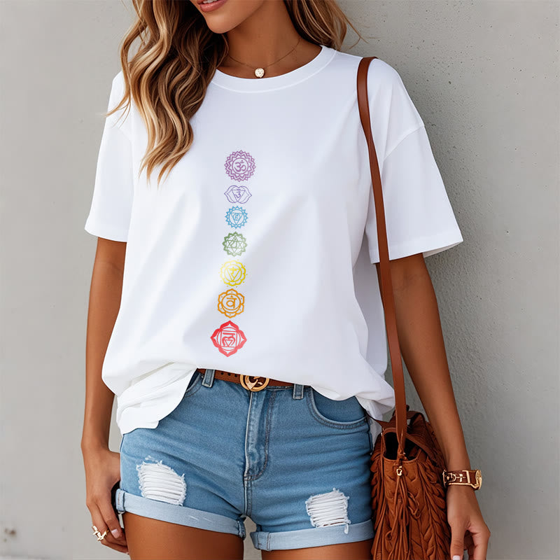 Camiseta informal con diseño de Om Mani Padme Hum y círculos coloridos de Buddha Stones - image 3