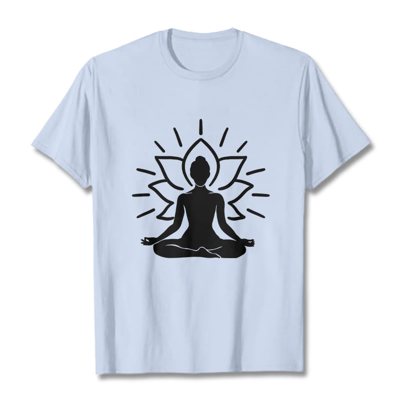 Camiseta informal con estampado de loto y figura meditativa de Buddha Stones - Cian claro - 2XL - image 19