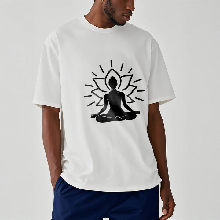 Camiseta informal con estampado de loto y figura meditativa de Buddha Stones - image 9