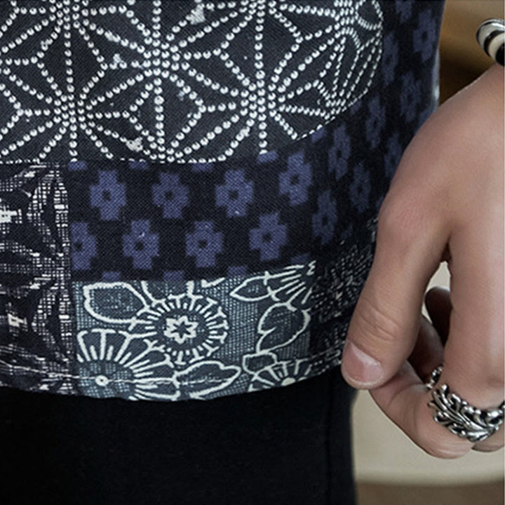 Chaqueta tipo kimono de algodón y lino para hombre, con estampado étnico de Buddha Stones y retazos, de media manga y abertura frontal. - image 9