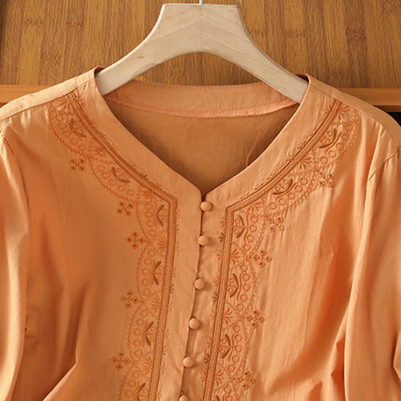 Camisa de algodón con cuello en V y bordado simétrico de Buddha Stones para mujer - image 24