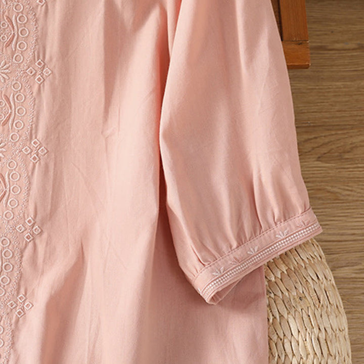 Camisa de algodón con cuello en V y bordado simétrico de Buddha Stones para mujer - image 29