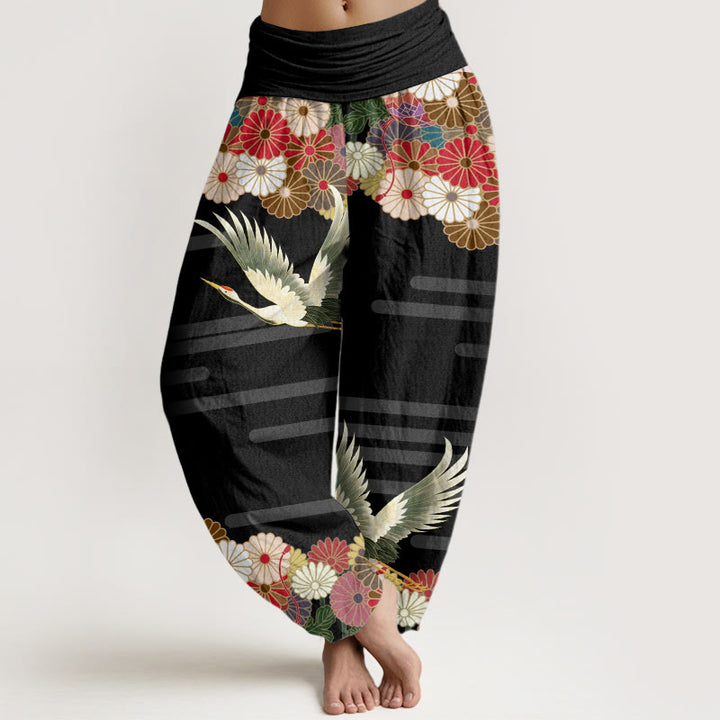 Pantalones harén de cintura elástica para mujer con estampado de crisantemo y grulla informal de Buddha Stones - Negro - US22，UK/AU26，EU54 (6XL) - image 0