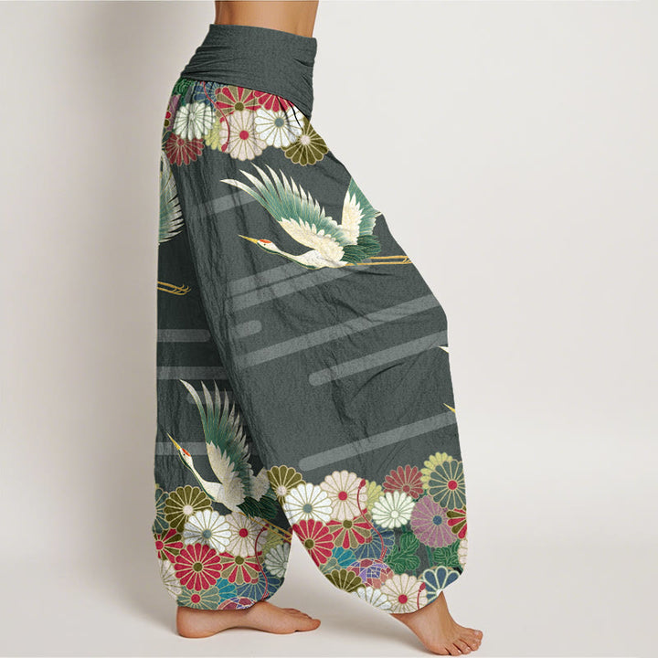 Pantalones harén de cintura elástica para mujer con estampado de crisantemo y grulla informal de Buddha Stones - image 5