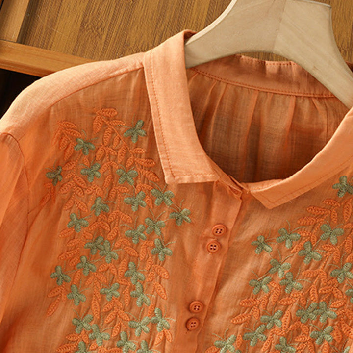 Camisa de mujer de media manga con botones de algodón y bordado de hojas y Buddha Stones