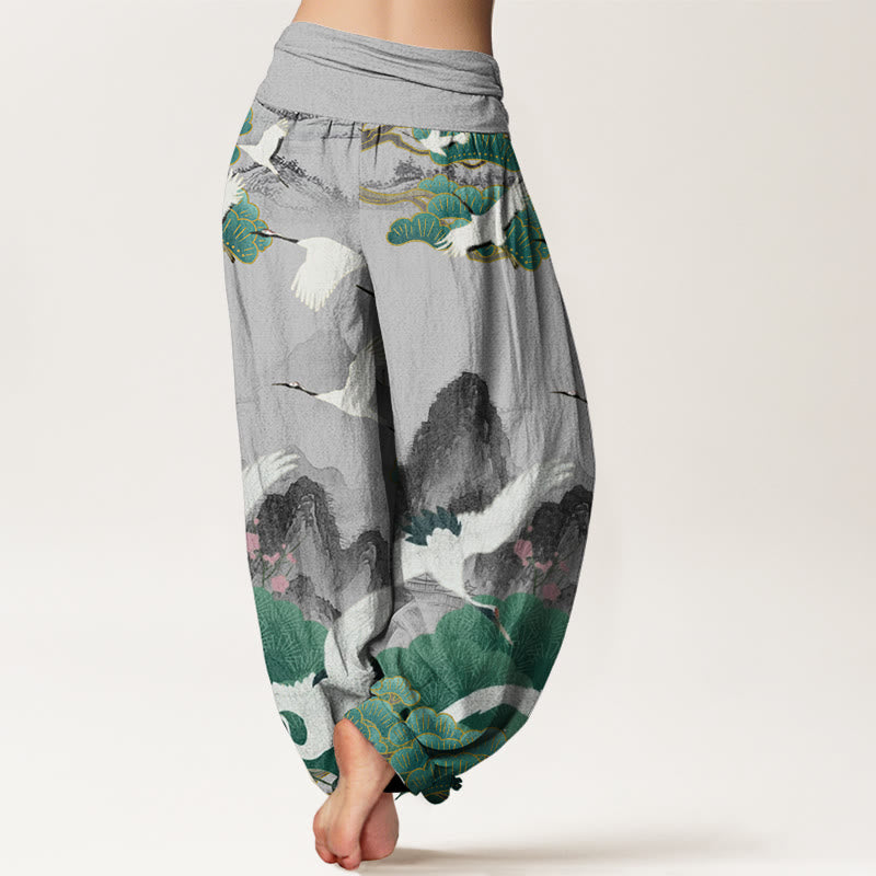 Pantalones harén para mujer con diseño de paisaje de pinos verdes y grullas de Buddha Stones - image 1