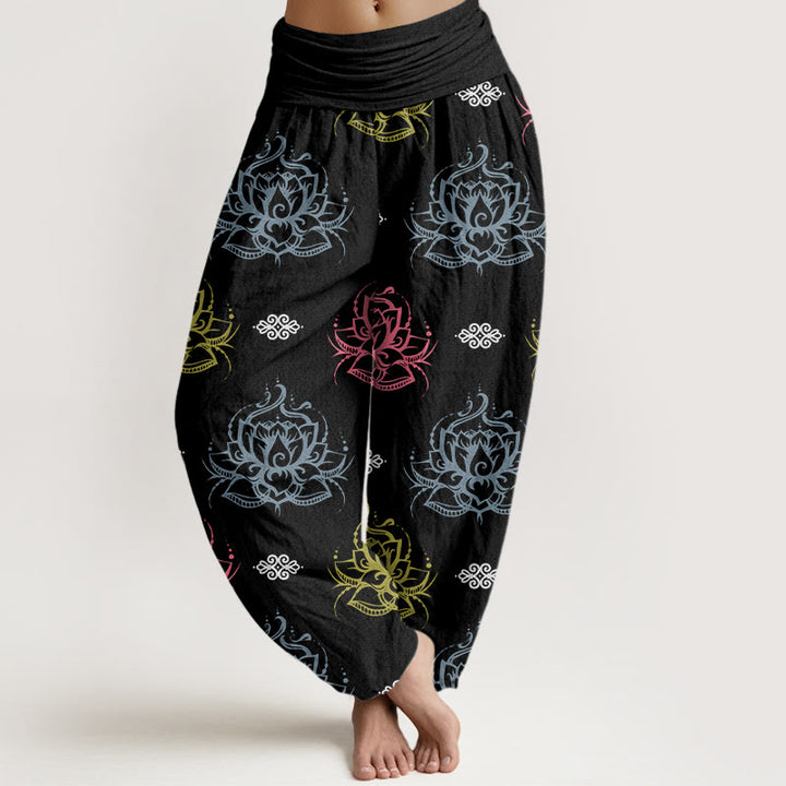 Pantalones harén para mujer con estampado de flores de loto y Buddha Stones en varios colores - Negro - US22，UK/AU26，EU54 (6XL) - image 0