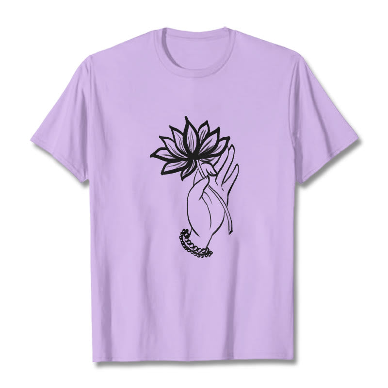 Camiseta de algodón con estampado de flor de loto y manos de Buddha Stones - Ciruela - 2XL - image 17