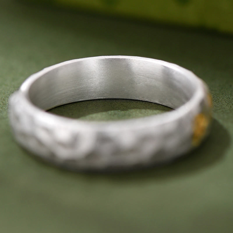 Anillo de la riqueza de plata bañada en cobre con diseño de martillo de Buddha Stones y Om Mani Padme Hum - image 10