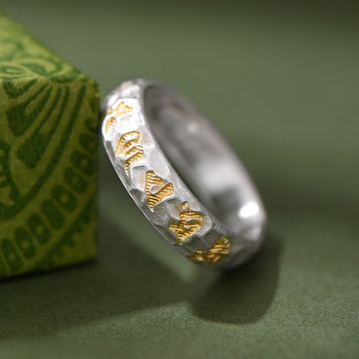 Anillo de la riqueza de plata bañada en cobre con diseño de martillo de Buddha Stones y Om Mani Padme Hum - image 3