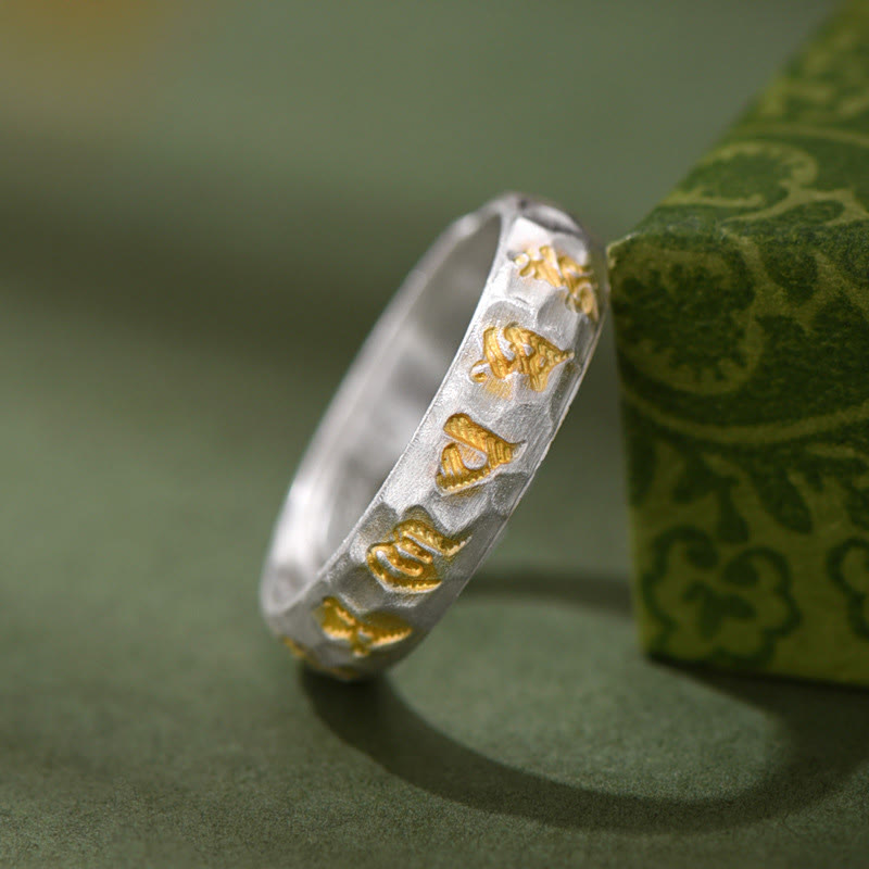 Anillo de equilibrio Om Mani Padme Hum con diseño de martillo de plata de ley 999 y Buddha Stones - image 1