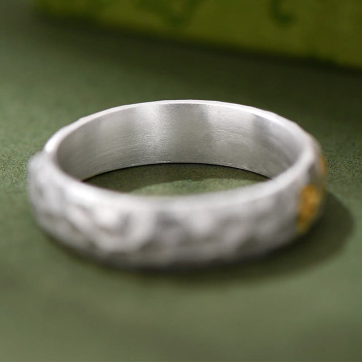 Anillo de equilibrio Om Mani Padme Hum con diseño de martillo de plata de ley 999 y Buddha Stones - image 5