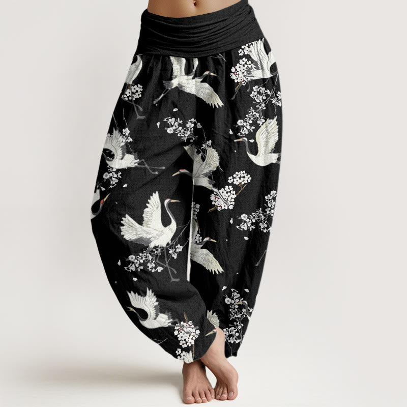 Pantalones harén de cintura elástica para mujer, informales, elegantes, con estampado de flores y grullas de Buddha Stones - Negro - US22，UK/AU26，EU54 (6XL) - image 0