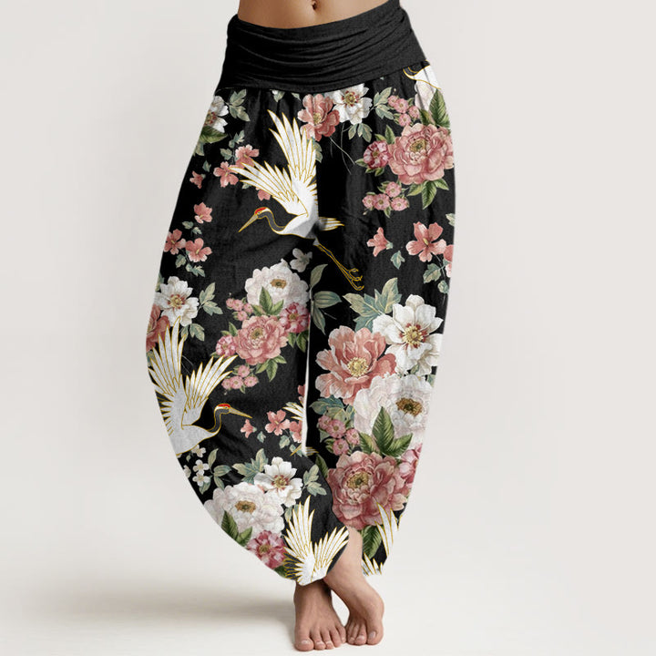 Pantalones harén con cintura elástica para mujer, con estampado de grullas y peonías florecientes de Buddha Stones - Negro - US22，UK/AU26，EU54 (6XL) - image 1