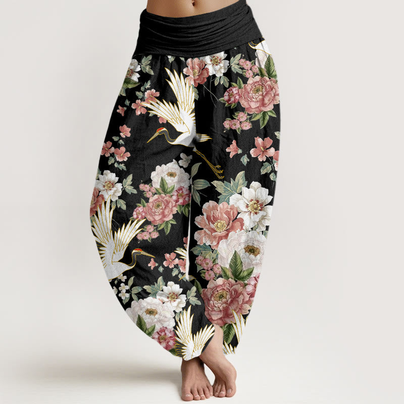 Pantalones harén con cintura elástica para mujer, con estampado de grullas y peonías florecientes de Buddha Stones - Negro - US22，UK/AU26，EU54 (6XL) - image 0
