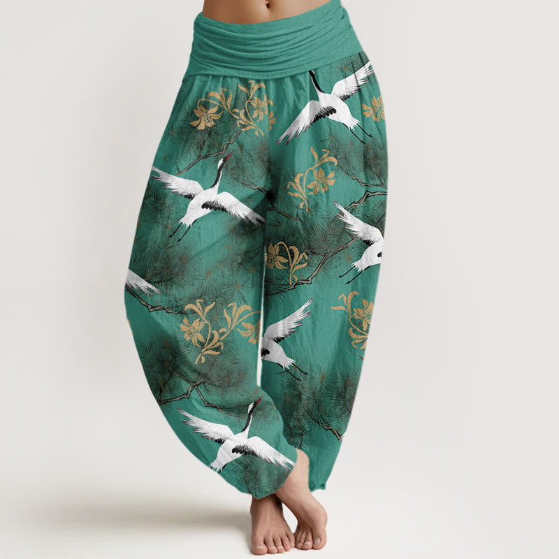 Pantalones harén de cintura elástica para mujer con estampado de grulla de corona roja y pino con piedras de Buddha Stones - Verde mar medio - US22，UK/AU26，EU54 (6XL) - image 0