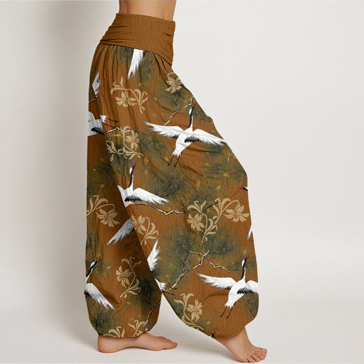 Pantalones harén de cintura elástica para mujer con estampado de grulla de corona roja y pino con piedras de Buddha Stones - image 6