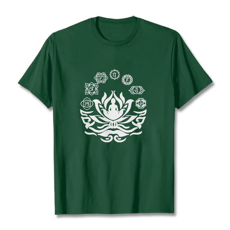 Camiseta con diseño de flor de loto de Buda y mantras sánscritos con símbolo OM de Buddha Stones - Verde bosque - 2XL - image 5