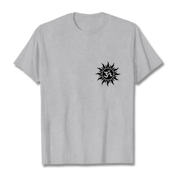 Camiseta con diseño de símbolo OM del sol y Buddha Stones - Gris claro - 2XL - image 20