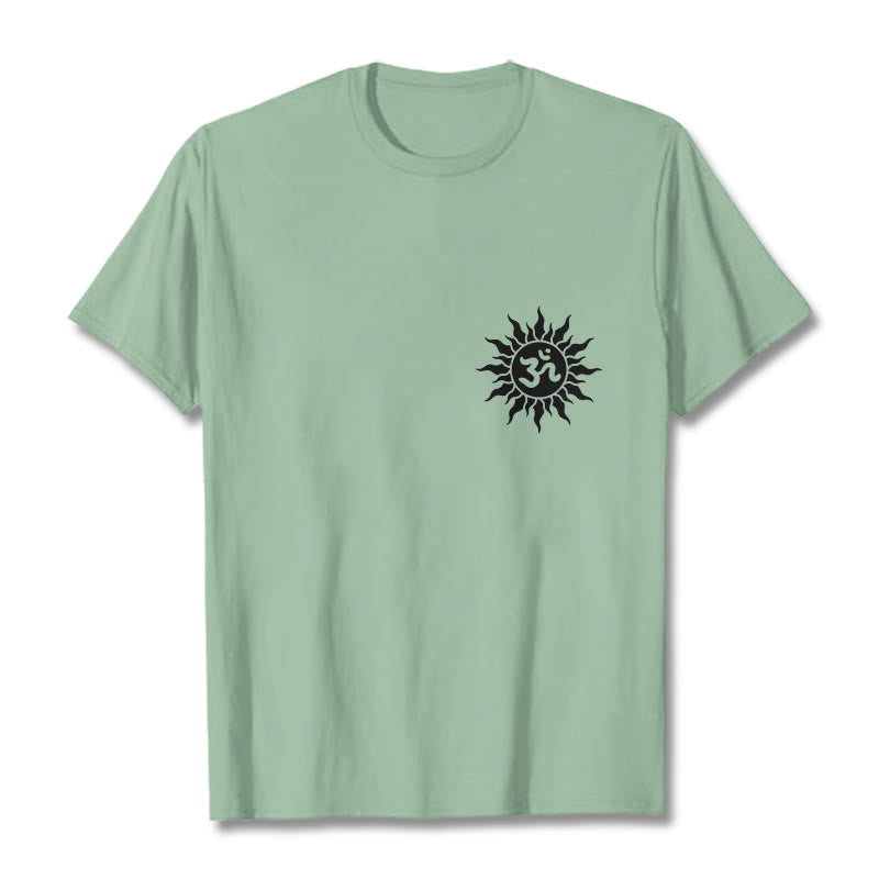 Camiseta con diseño de símbolo OM del sol y Buddha Stones - Verde pálido - 2XL - image 18