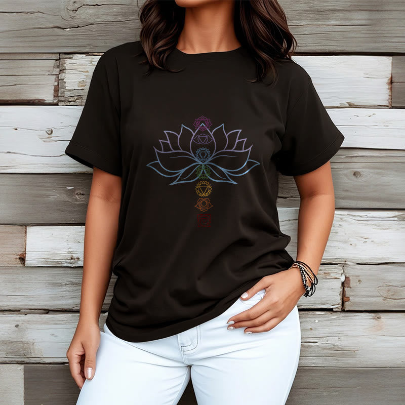 Camiseta de algodón con Buddha Stones, tonos pastel, flor de loto, símbolos de los chakras y meditación. - image 6