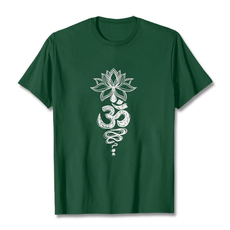 Camiseta de algodón con estampado de flor de loto en sánscrito y Buddha Stones para meditación - Verde bosque - 2XL - image 1
