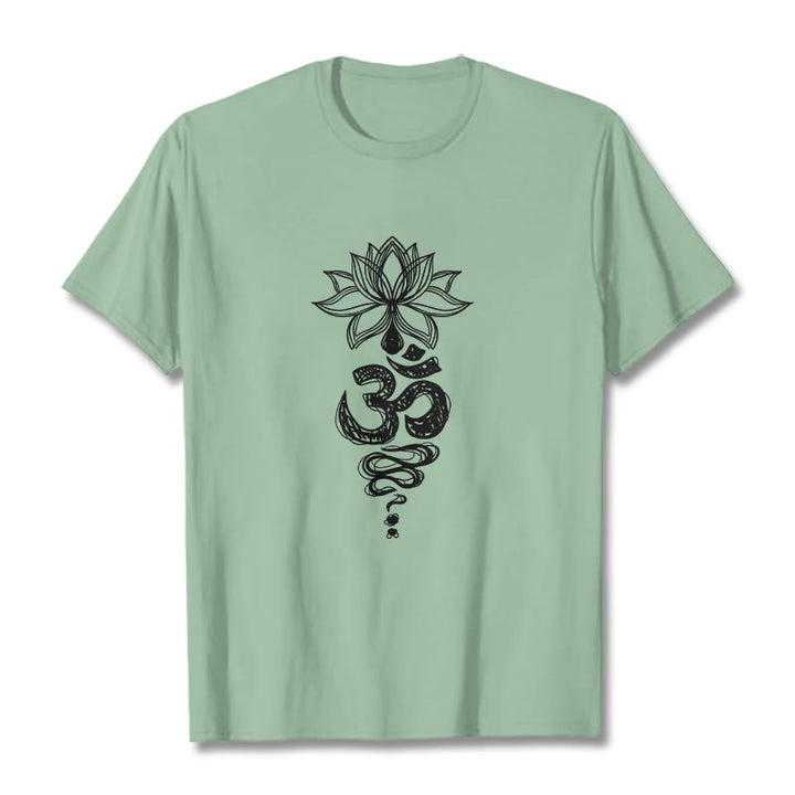 Camiseta de algodón con estampado de flor de loto en sánscrito y Buddha Stones para meditación - Verde pálido - 2XL - image 15