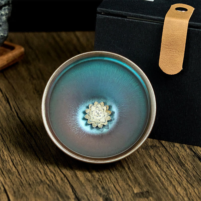 Taza de té de cerámica azul y púrpura con diseño de flor de loto Jianzhan china hecha a mano con Buddha Stones , taza de té Kung Fu de 150 ml - image 2