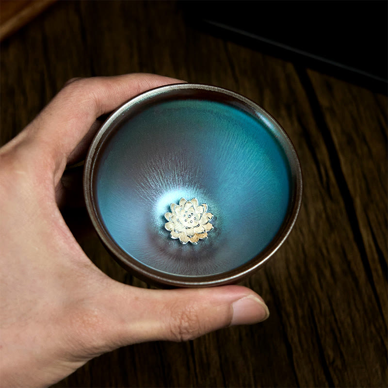 Taza de té de cerámica azul y púrpura con diseño de flor de loto Jianzhan china hecha a mano con Buddha Stones , taza de té Kung Fu de 150 ml - image 4