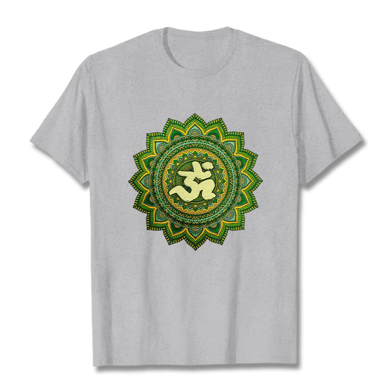 Camiseta informal de algodón con estampado de símbolo Om y mandala verde de Buddha Stones - Gris claro - 2XL - image 20