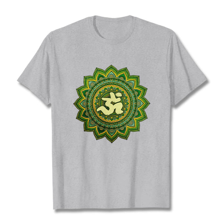 Camiseta informal de algodón con estampado de símbolo Om y mandala verde de Buddha Stones - Gris claro - 2XL - image 20
