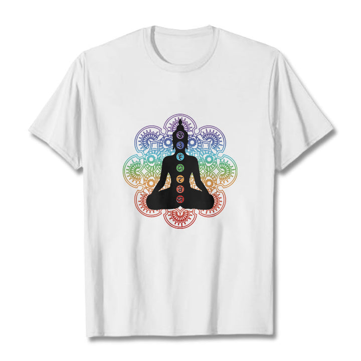 Camiseta de algodón con estampado de mandala colorido y figura meditativa de Buddha Stones - Blanco - 2XL - image 6