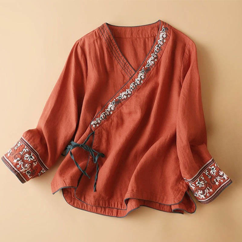 Camisa informal de algodón de manga larga con cuello inclinado y tirantes para mujer con flores bordadas de Buddha Stones - Ladrillo refractario - US12, UK/AU16, EU44 (3XL) - image 1
