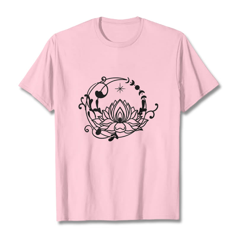 Camiseta de algodón con diseño simple de Buddha Stones, flor de loto, luna y enredaderas. - Rosa claro - 2XL - image 13