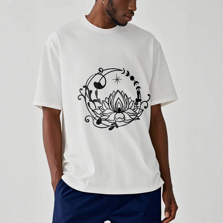 Camiseta de algodón con diseño simple de Buddha Stones, flor de loto, luna y enredaderas. - image 2