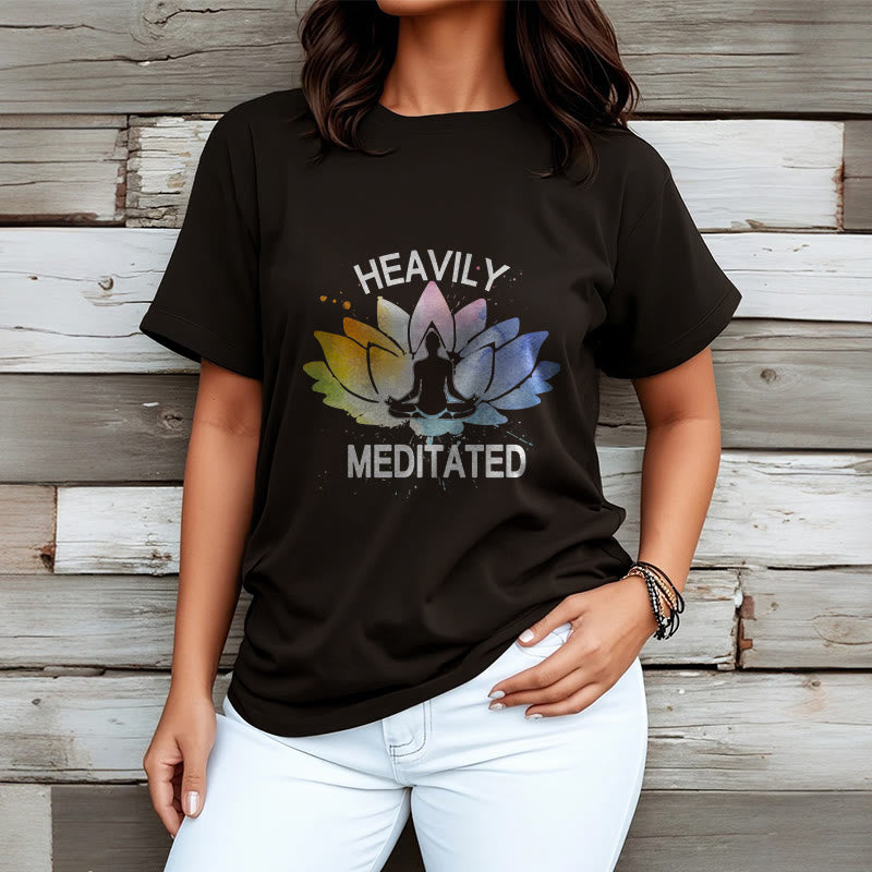 Camiseta de algodón con estampado de figura de meditación de flor de loto colorida y Buddha Stones - image 4