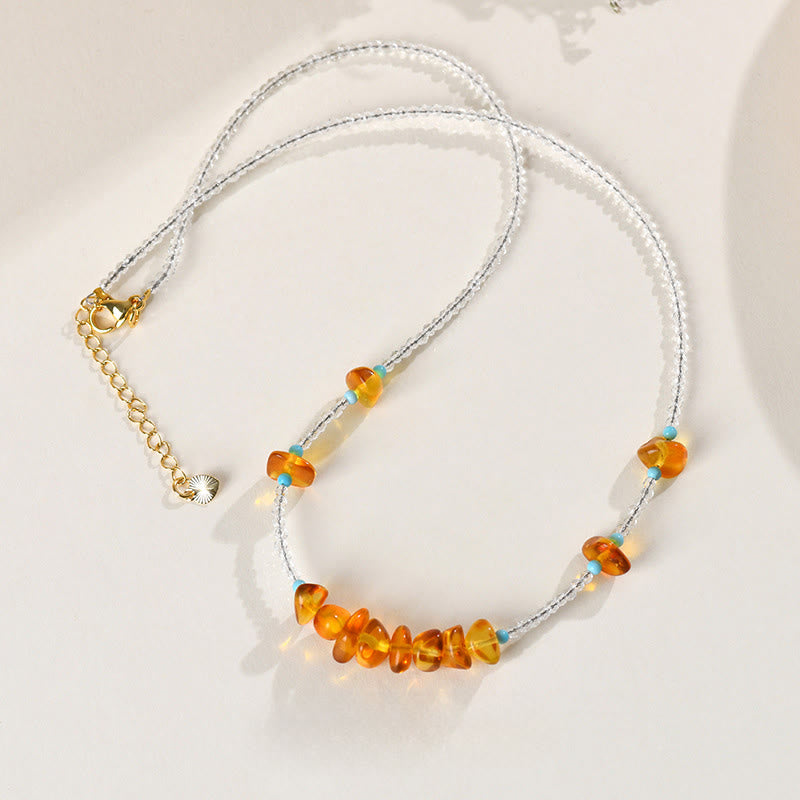 Collar con colgante de ámbar irregular con cuentas de cristal blanco y Buddha Stones - image 3