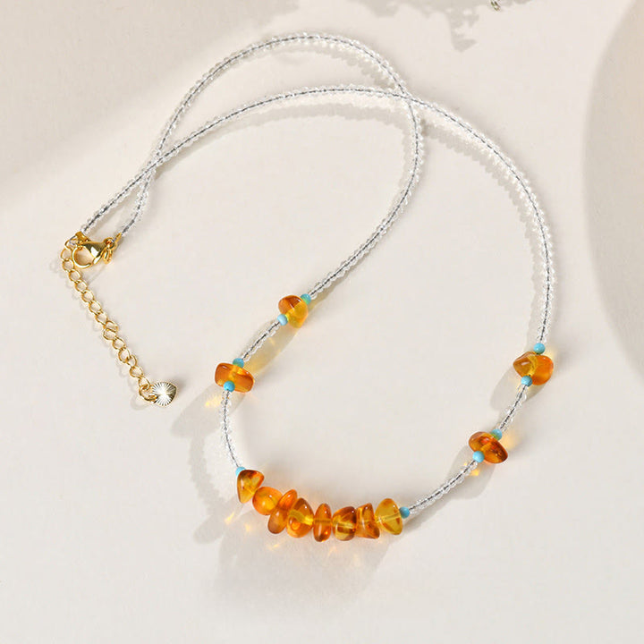 Collar con colgante de ámbar irregular con cuentas de cristal blanco y Buddha Stones - image 3