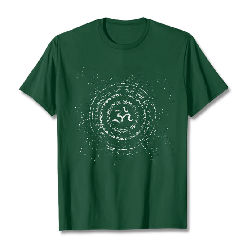 Camiseta de algodón con estampado de mantra y símbolo Buddha Stones - Verde bosque - 2XL - image 11