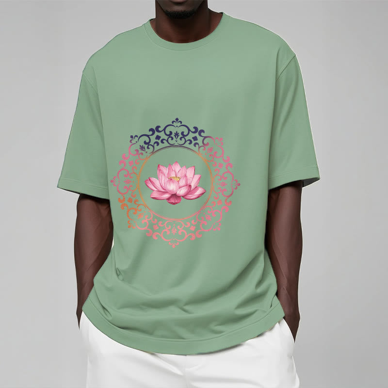 Camiseta de algodón con estampado de loto rosa y mandala de Buddha Stones - image 15