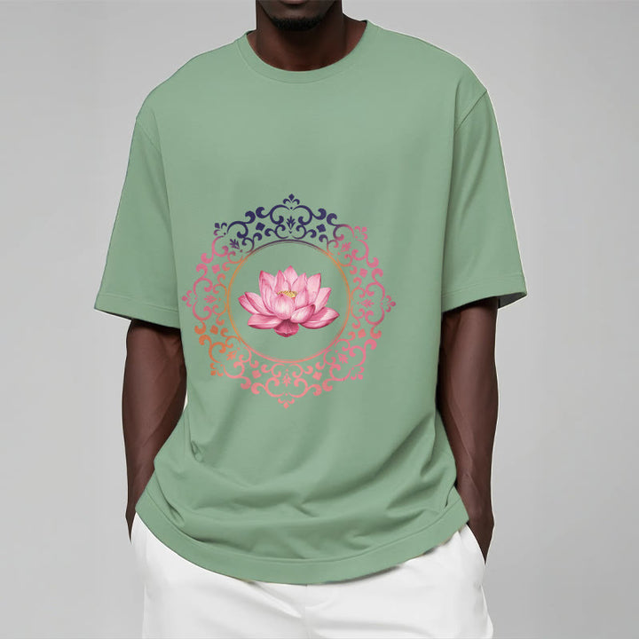 Camiseta de algodón con estampado de loto rosa y mandala de Buddha Stones - image 15
