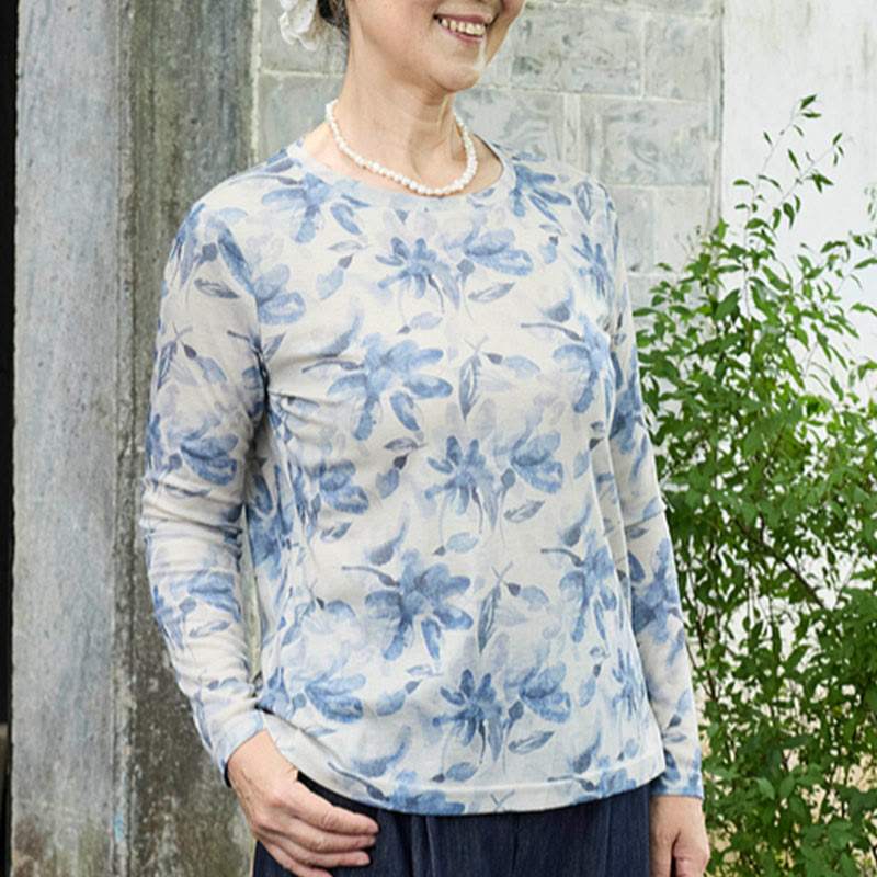 Camiseta de manga larga para mujer con estampado floral azul otoñal de Buddha Stones para adultos mayores - image 5