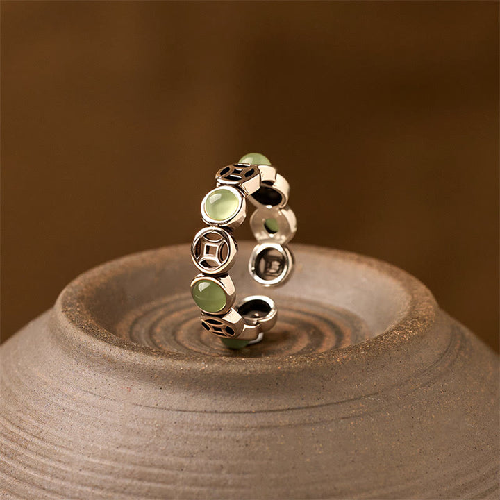 Anillo abierto de prosperidad y suerte con monedas de cobre, ágata roja del sur y jade de Buddha Stones - Jade - image 0