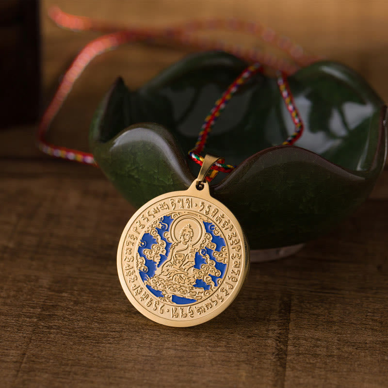 Buddha Stones con colgante de cuerda de colores de acero de titanio con mantra de corazón de Buda de la Medicina Azul y Piedras de Buda - Dorado - image 0