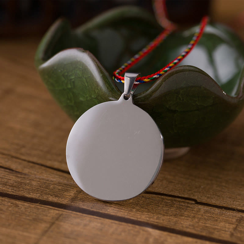 Collar con colgante de cuerda de color de acero de titanio con Buddha Stones Om Hum en sánscrito para la suerte - image 3