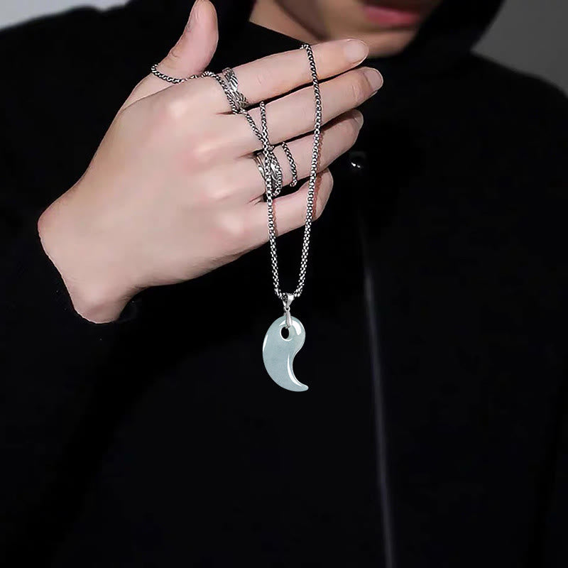 Collar con colgante de jade, titanio y acero con diseño de Buddha Stones y cadena de acero. - image 9