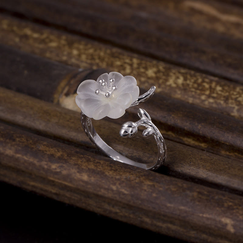 Anillo curativo ajustable de plata de ley 925 con flor de cristal blanco natural de Buddha Stones - Cristal blanco y plata de ley 925 - image 0