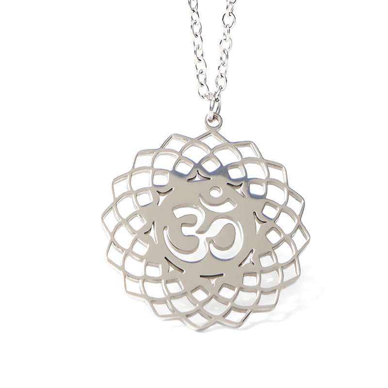 Collar con colgante de acero inoxidable con símbolo Om y diseño de loto hueco de Buddha Stones - image 14