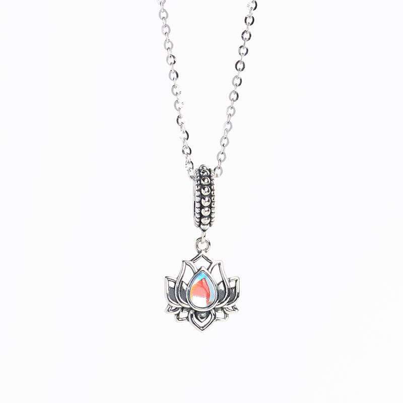 Collar con colgante de piedra lunar con diseño de loto en plata de ley 925 y Buddha Stones - image 4