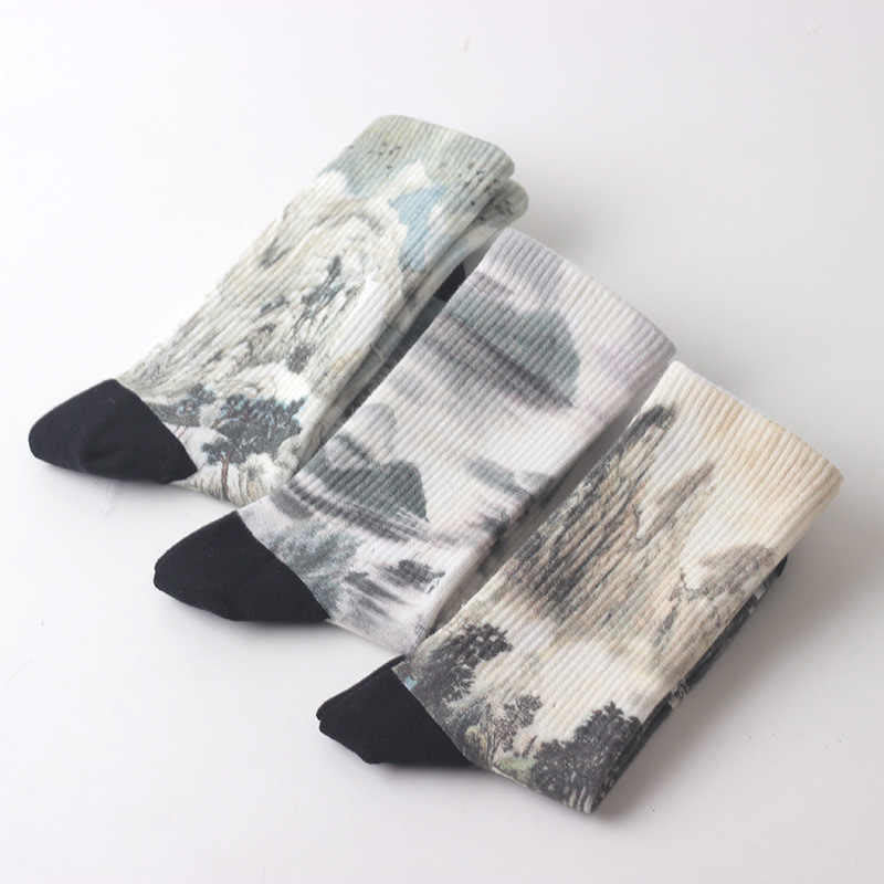 Calcetines unisex de tres pares con diseño de paisaje con pintura de tinta china y Buddha Stones para hombre y mujer - image 1